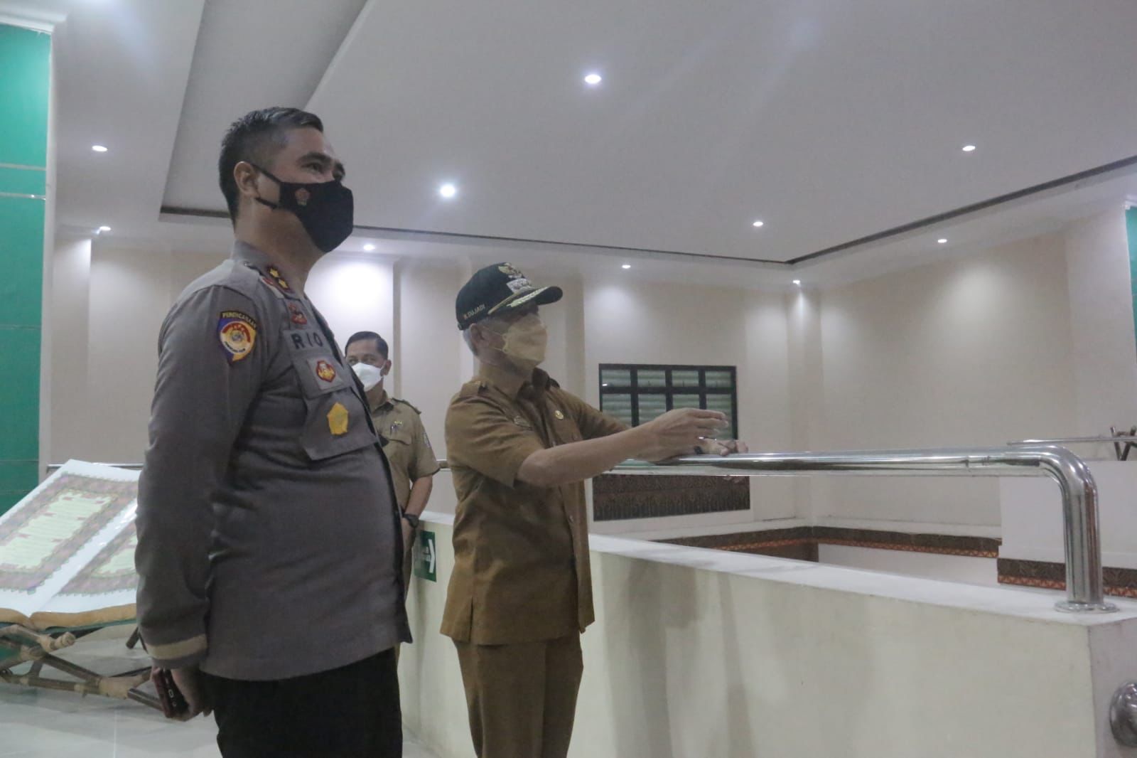 AKBP Rio Cahyowidi bersama Bupati Pringsewu