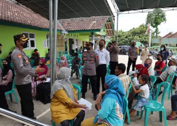 Kapolres Pringsewu Tinjau Vaksinasi