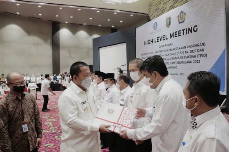 Sekdakab Pringsewu Terima DIPA dan TKKD