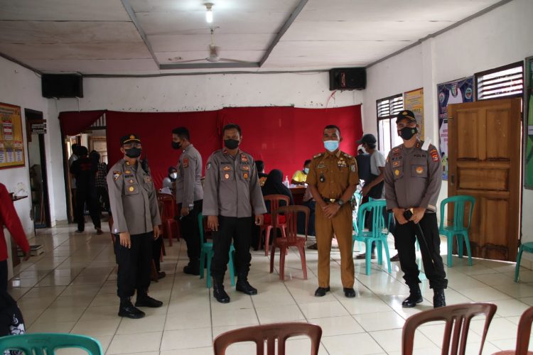 Vaksin door to door di Pringsewu