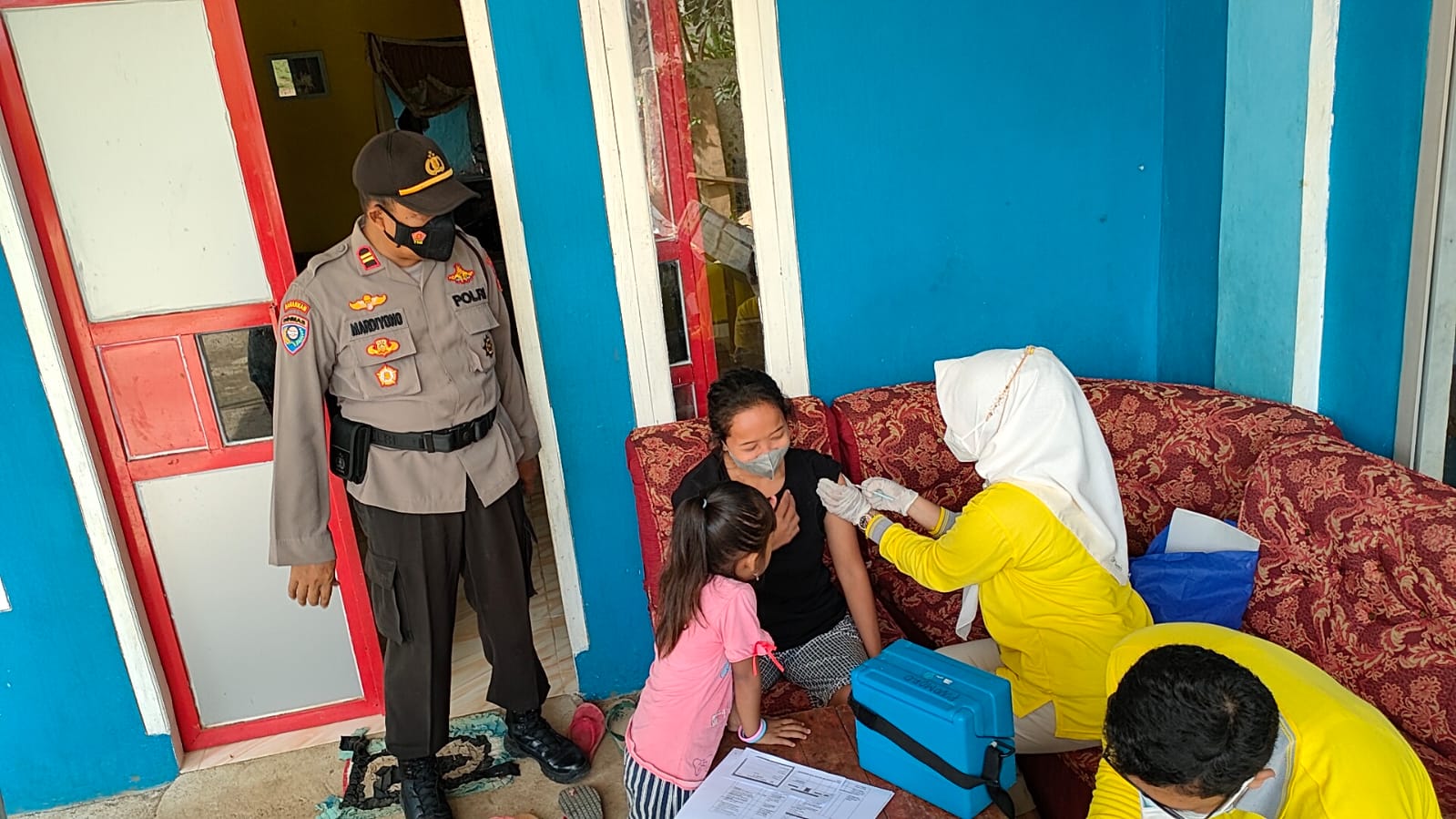 Vaksin door to door