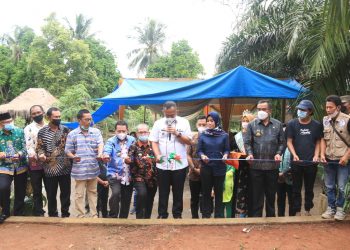 Taman Wisata Saung Cempedak