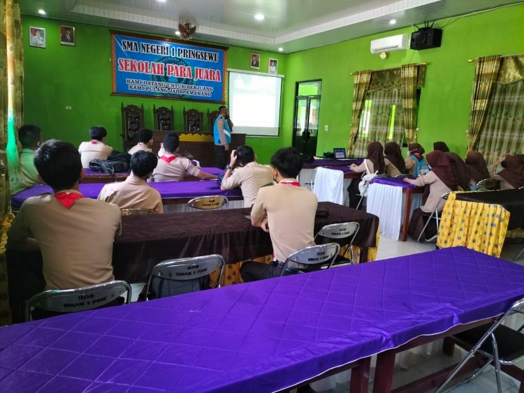 Sosialisasi Penerimaan Polri di SMAN 1 Pringsewu, tanggamus.lappung.com