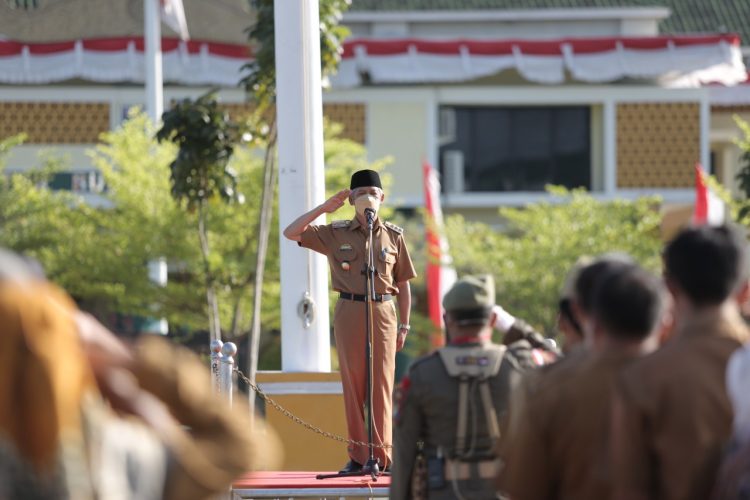 Sujadi Pimpin Apel dan Halalbihalal, pringsewu.lappung.com