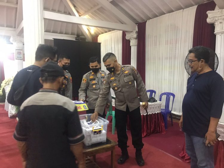 Kapolres Pringsewu Cek Kesiapan TPS
