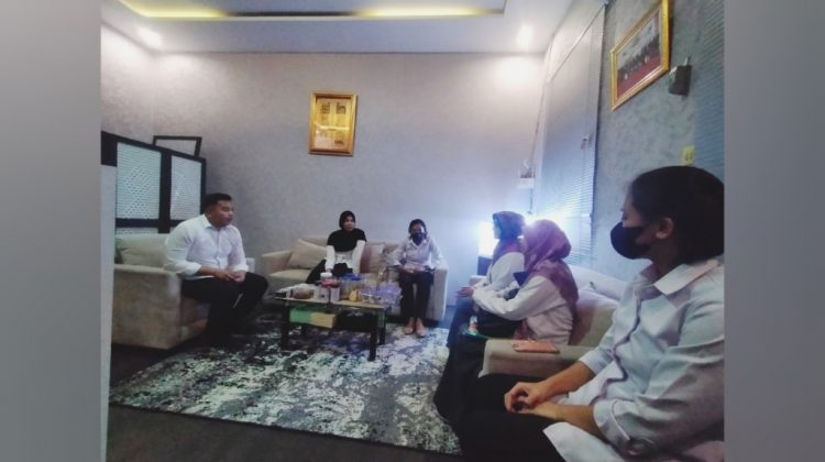 Tim Kemensos Berikan Pendampingan