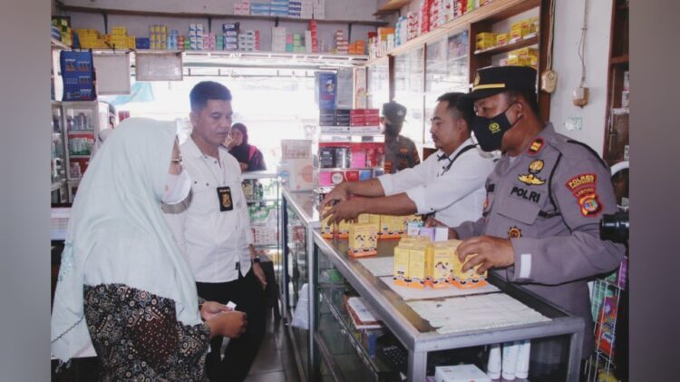 Polres Pringsewu Pantau Apotek