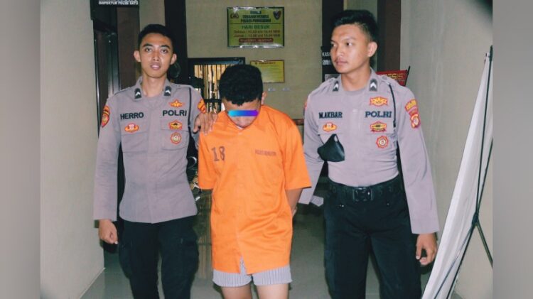 Polres Pringsewu Tangkap Pelaku Curat HP